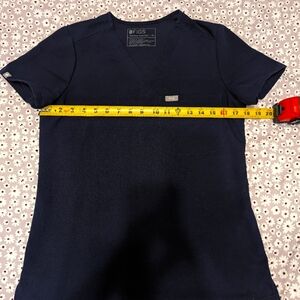 Figs Technical Collection Scrub Top - Size XS